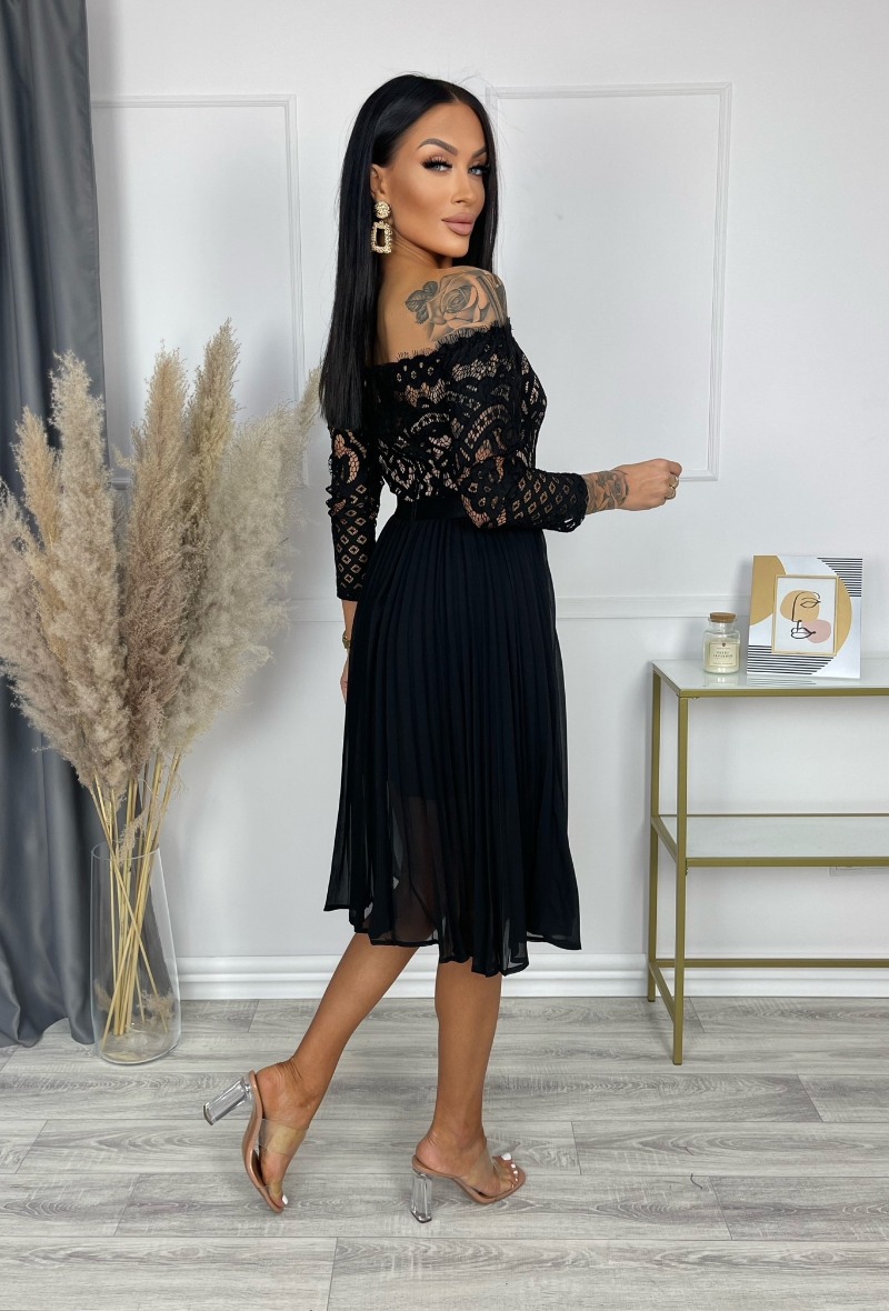 lily-mcbee-robe-premium-guipure-nude-black2-black-4