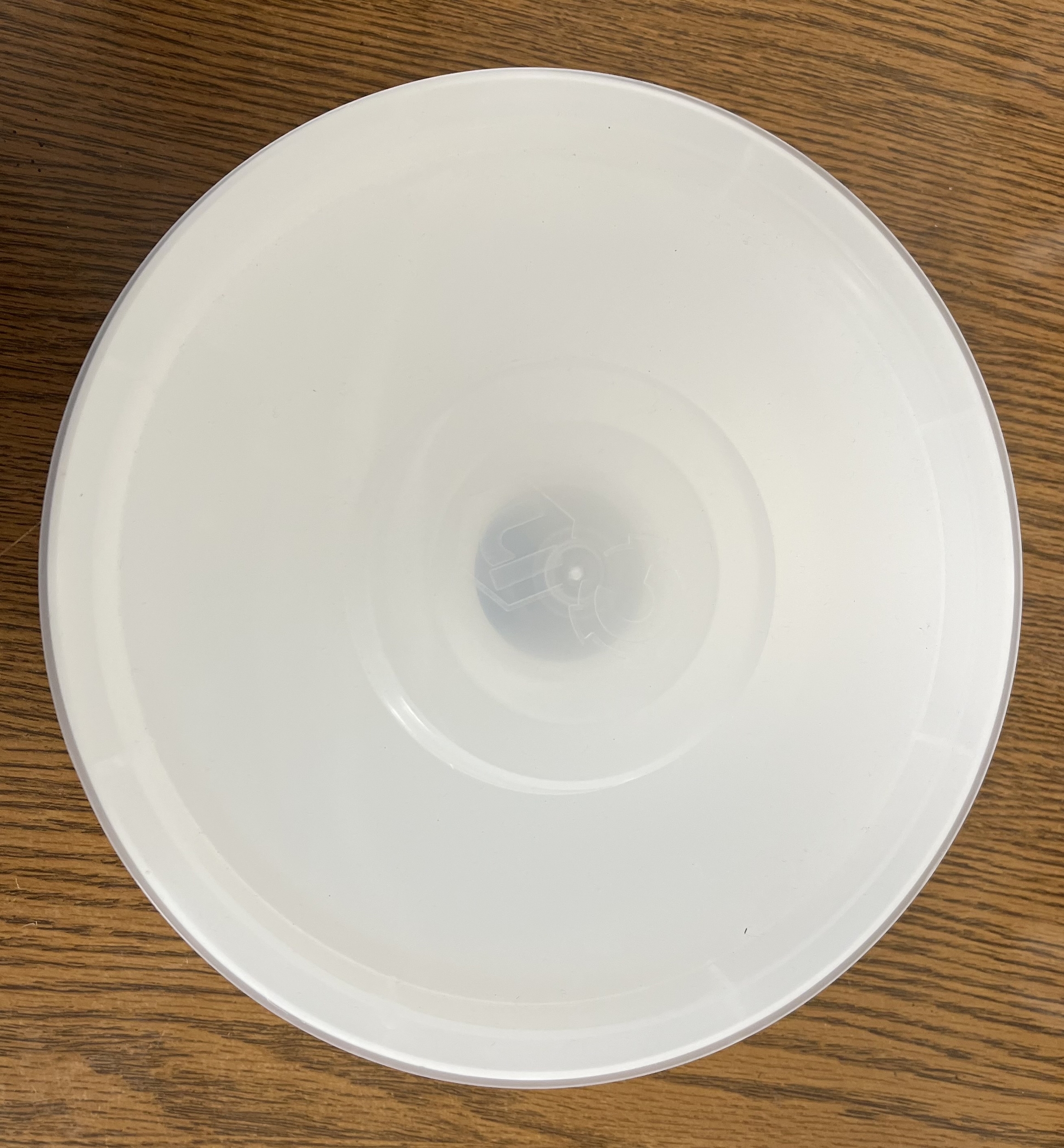 NOURRISSEUR ROND 1