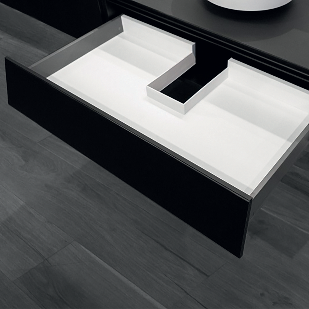 LMC_17676__