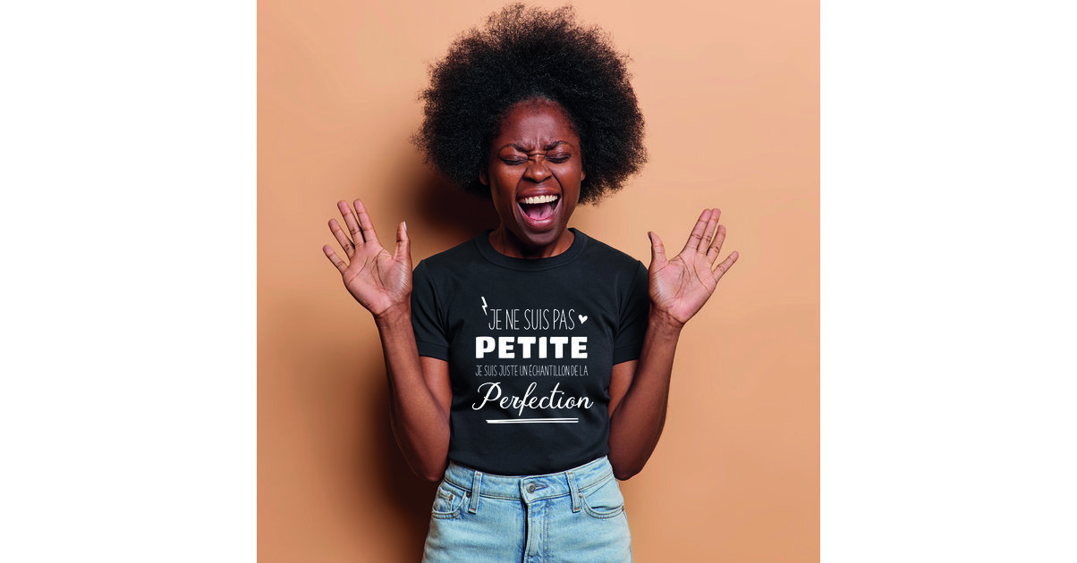 Sweat à Capuche "Je Ne Suis Pas Petite, Je Suis Un échantillon De Perfection" - Cadeau Humoristique Pour Femme