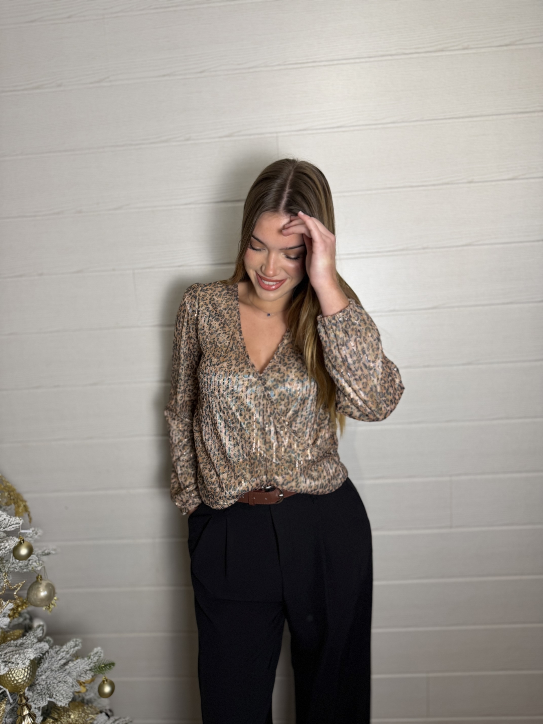 Top Ema léopard sequins