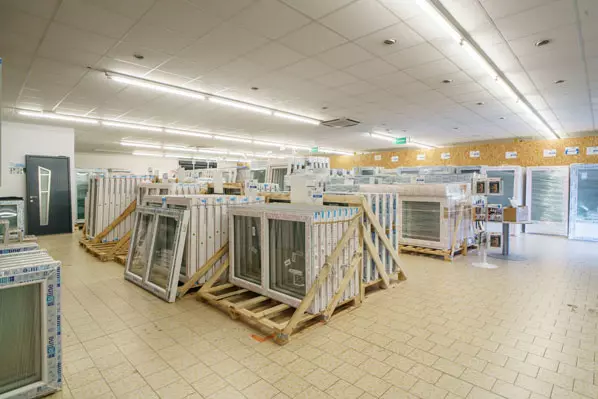 Stock de fenêtres PVC Menuiserie Industrielle
