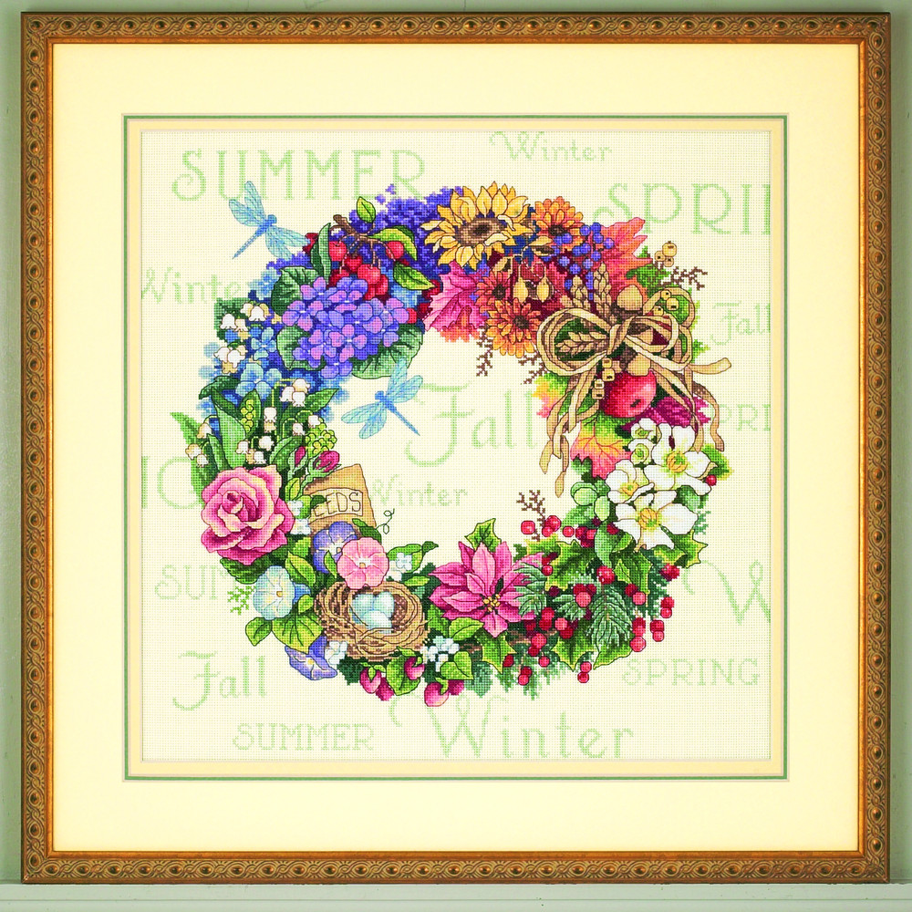 Dimensions 35040 Couronne de toutes les saisons - Kit broderie point de croix en vente sur www.la-brodeuse.com