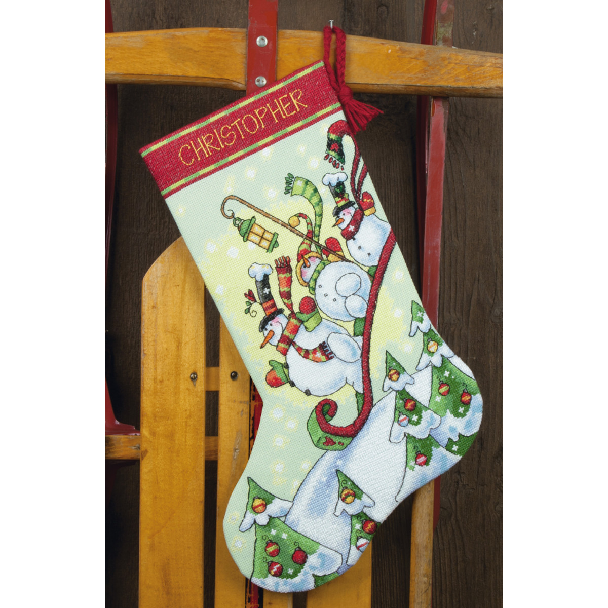 Chaussette Sledding Snowmen - Broderie Point de Croix - Dimensions 70-08853