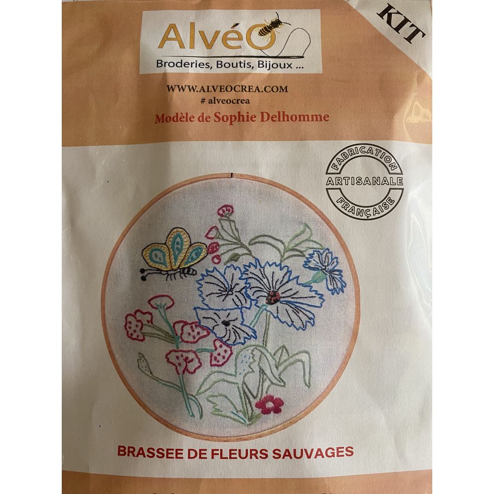 kit de broderie traditionnelle  Alvéo 15217 Brassée de fleurs sauvages  5