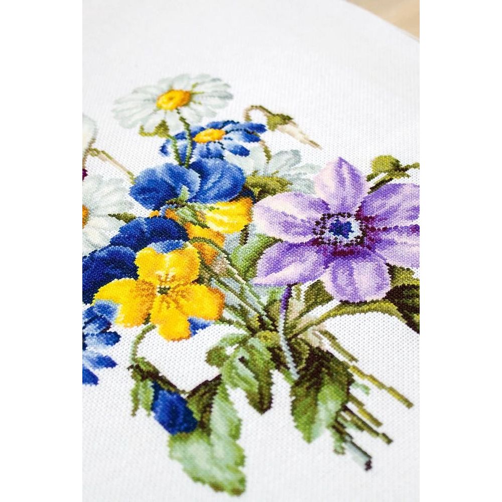Luca-S B2348  kit point croix  Bouquet de fleurs  3