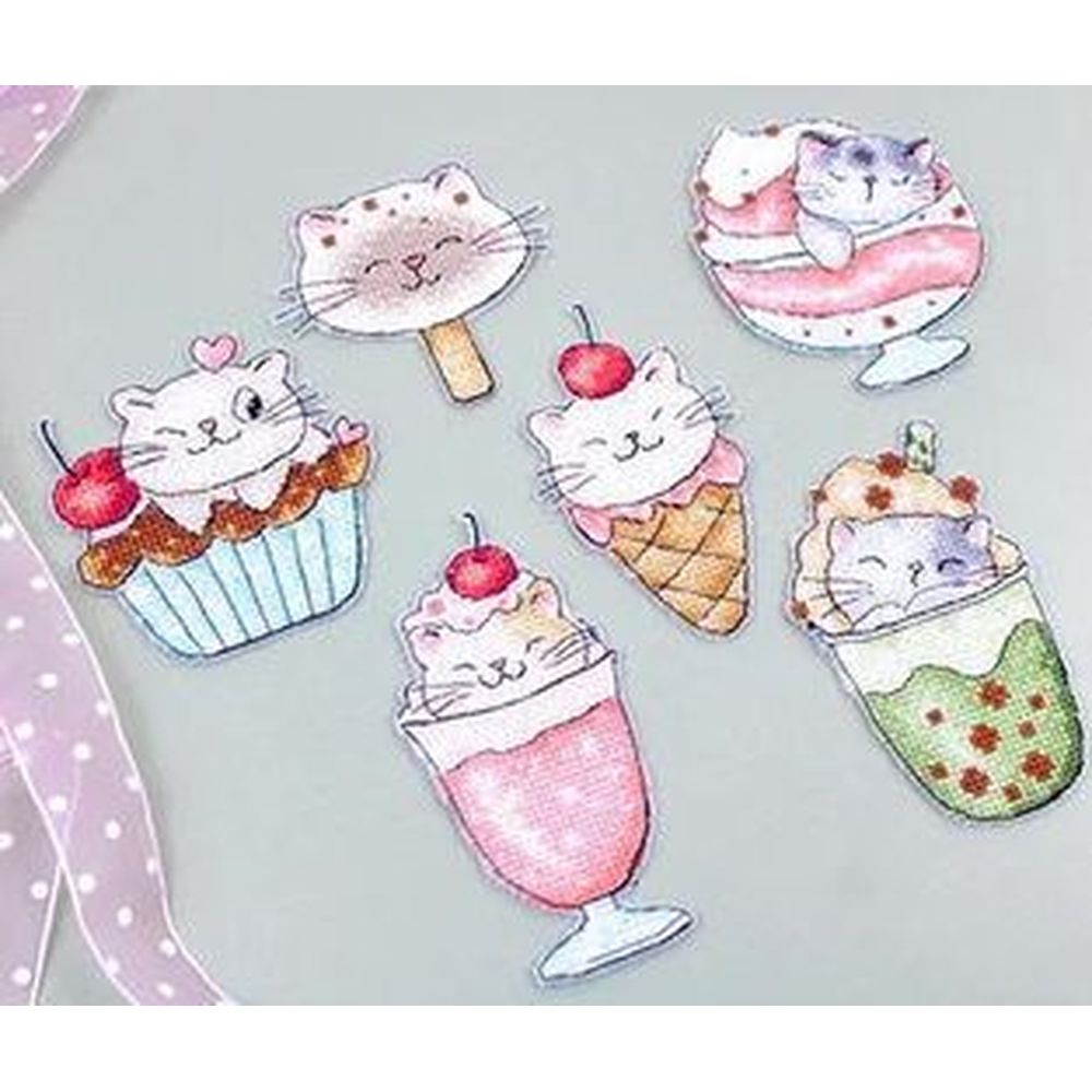 Letistitch 8089  kit point croix  Kitties  1