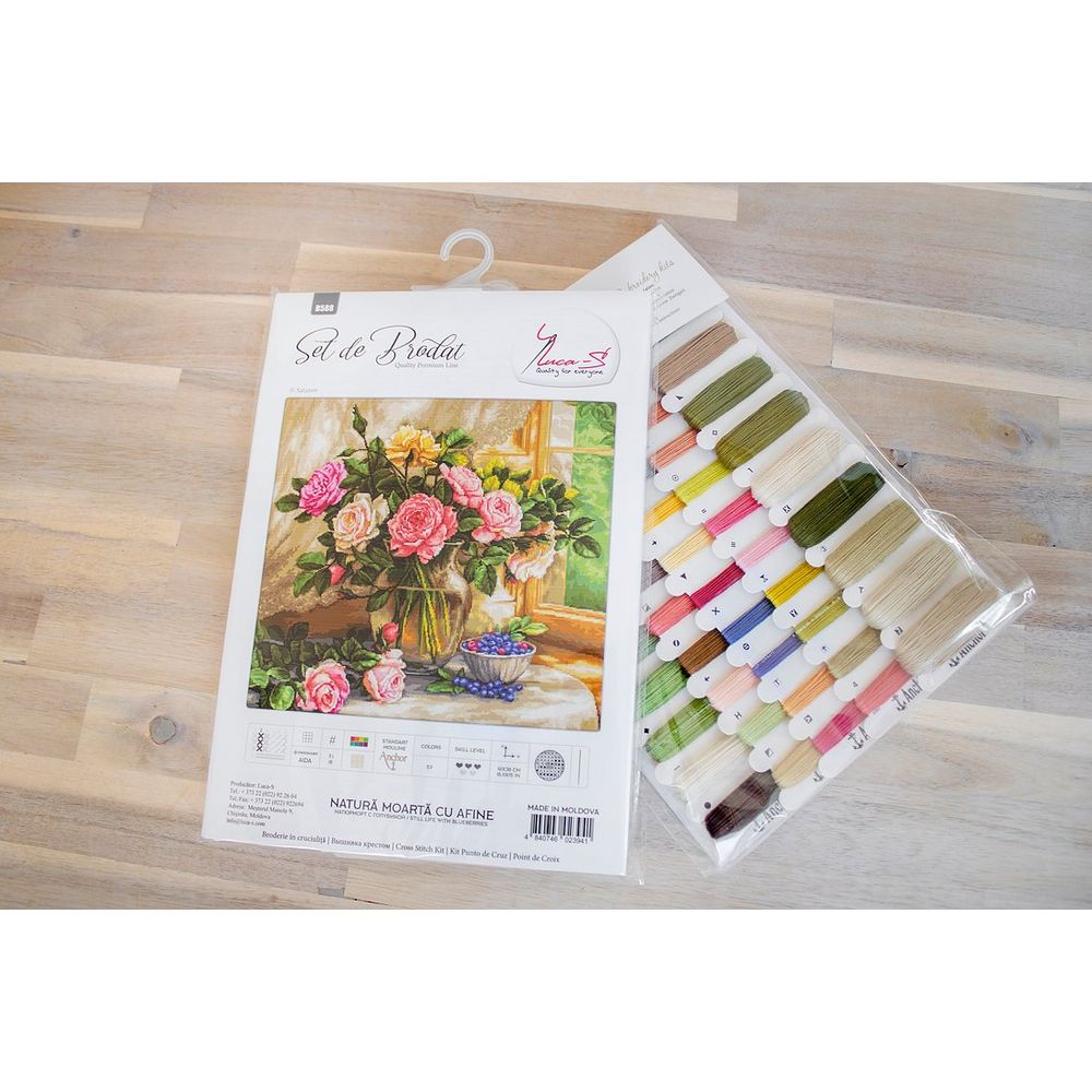 Luca-S B588  kit point de croix  Bouquet de roses  3