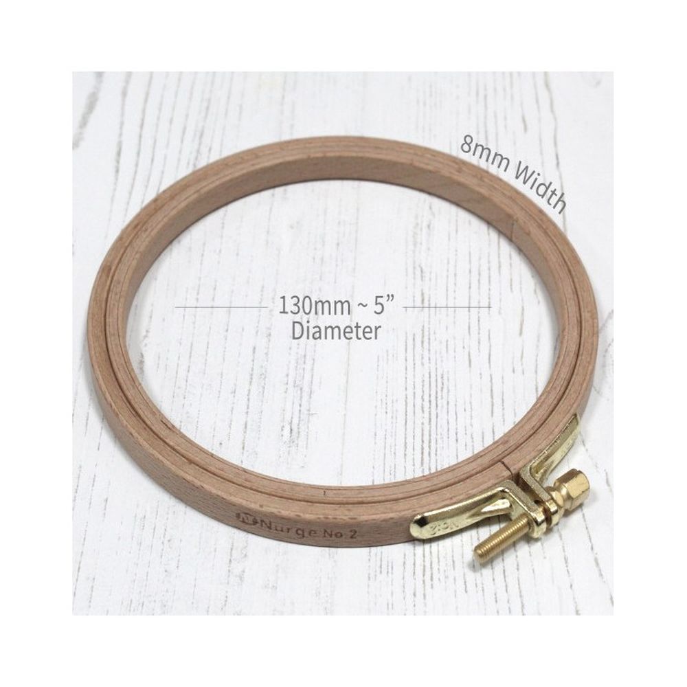 Nurge  Tambour ou cercle à broder  1