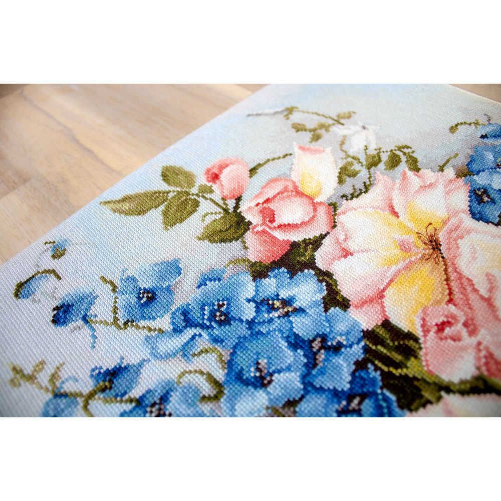 Luca-S BA2362  kit point de croix  Bouquet de fleurs  3