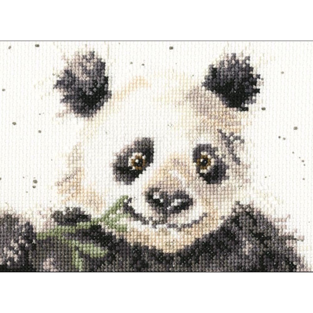 Bothy Threads  XHD28   Panda  kit point de croix compté  1