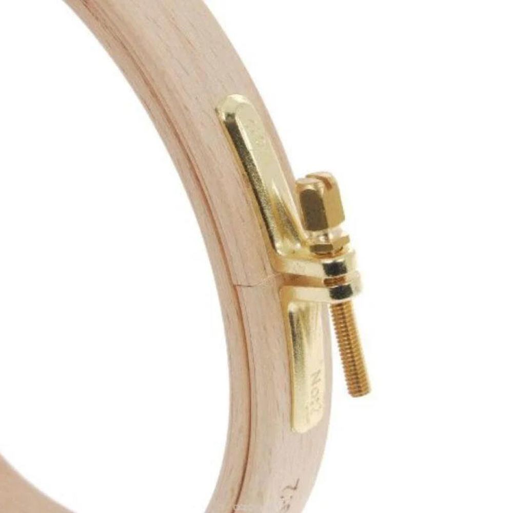 Nurge  Tambour ou cercle à broder   2
