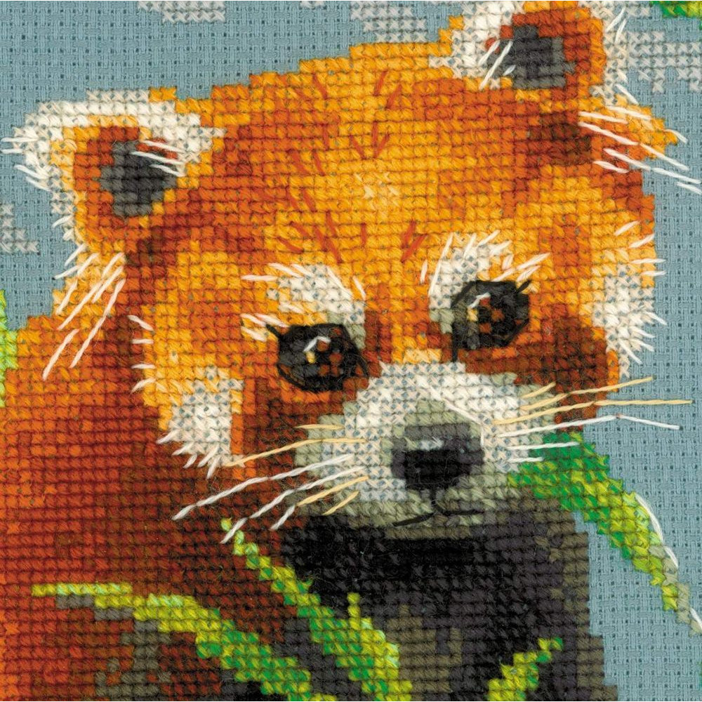 Riolis 1627  kit point de croix compté  Panda roux  2