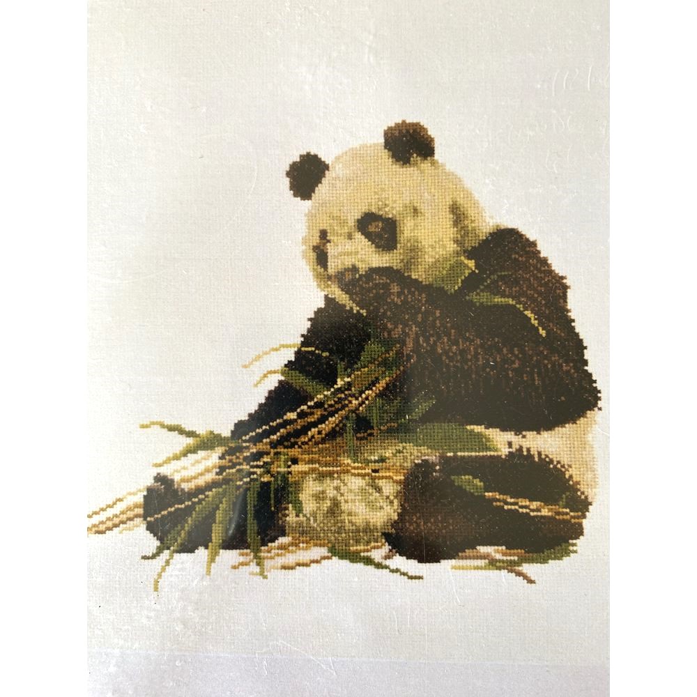 Thea Gouverneur  937  kit point croix compté  Panda  6