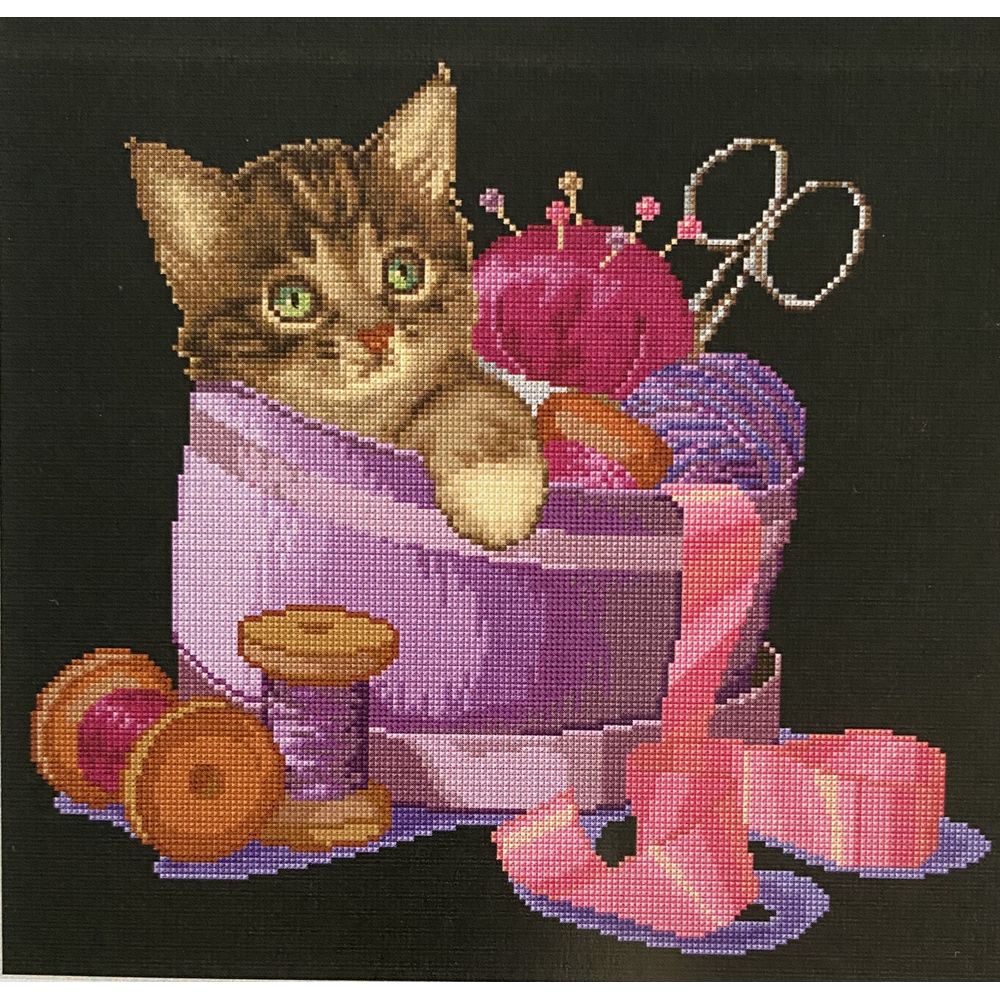Thea Gouverneur 736-05  kit point croix  Sewing basket Kitten