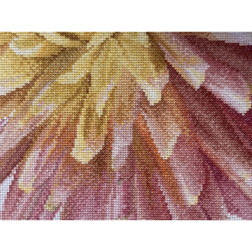 Thea Gouverneur 441  kit point croix compté  Dahlia  2
