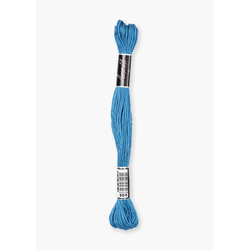 Fil à broder  coton mouliné  couleur 200  Luca-S  1
