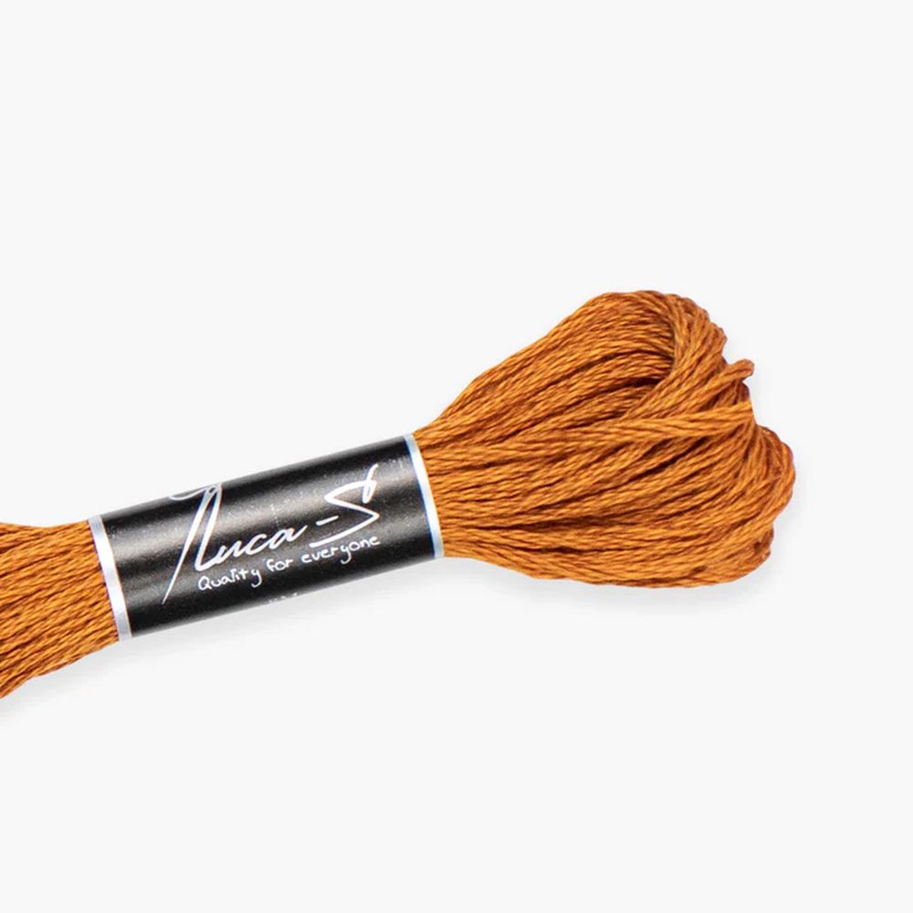 Fil à broder  coton mouliné  couleur 401  Luca-S