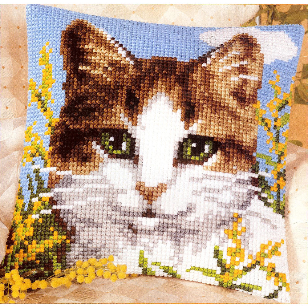 Coussin Point De Croix Chat Roux Vervaco Pn Coussins Par Marques Vervaco La Brodeuse