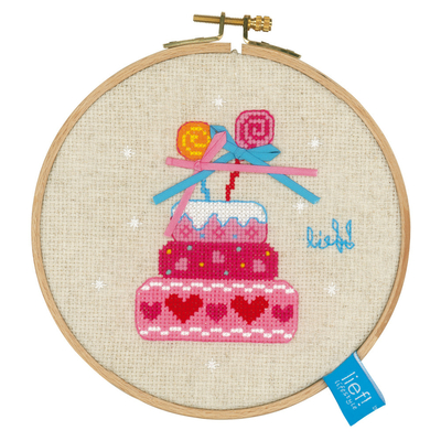 Gâteau d'anniversaire avec noeuds II - Vervaco Lief! PN-0150917 - Kit broderie point de croix sur www.la-brodeuse.com