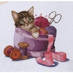 Thea Gouverneur 736  kit point croix compté  Sewing basket kitten  2