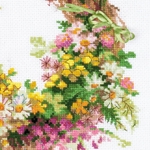Riolis 1456  kit point de croix compté  couronne de fleurs des champs  4