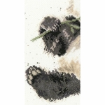 Bothy Threads  XHD28   Panda  kit point de croix compté  3