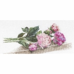 Thea Gouverneur 433  kit point croix  Pivoines  4