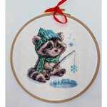 Aine A1017  kit de broderie  raton laveur curieux