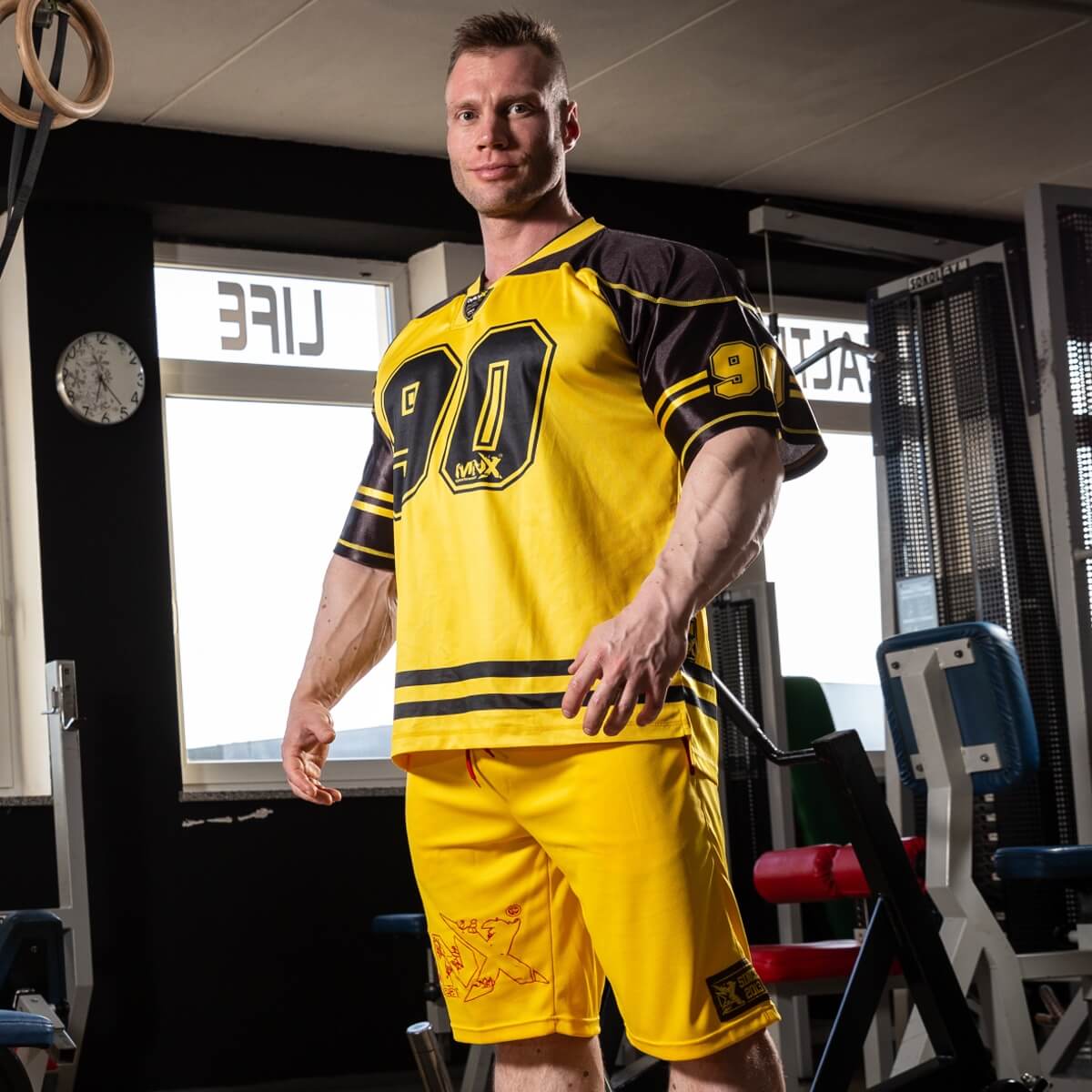 FOOTBALL-JERSEY-90-PETER-MOLNAR-2