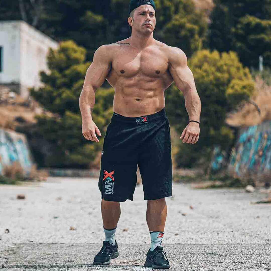 MNX-HAMMER-SHORTS-BLACK-MANU-IT