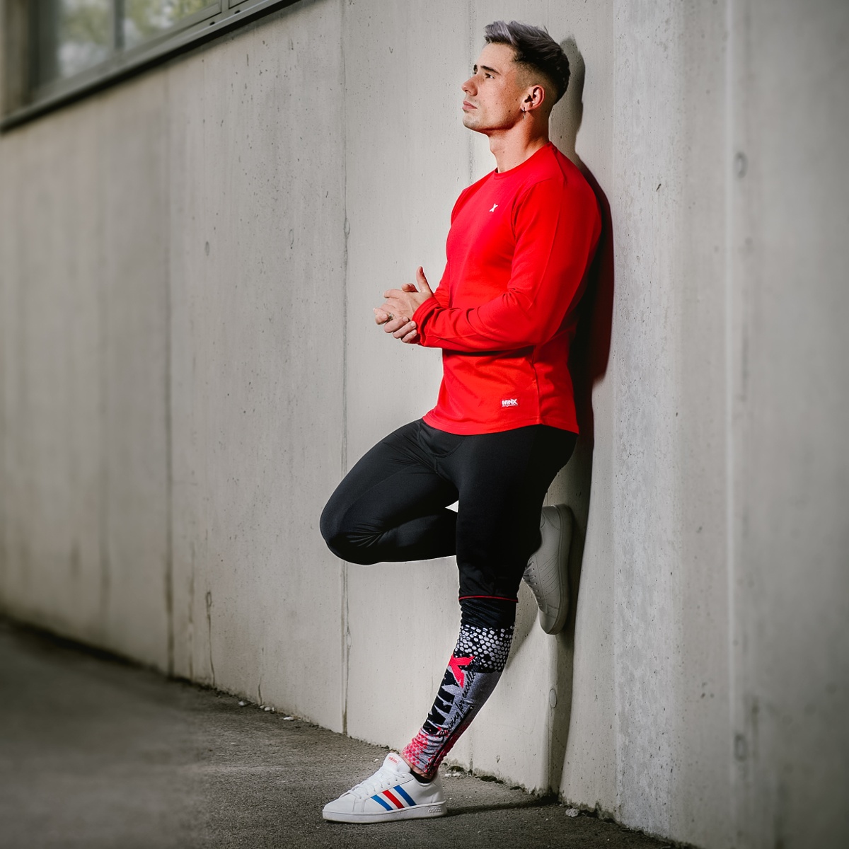 SWEATSHIRT-AND-LEGGINGS