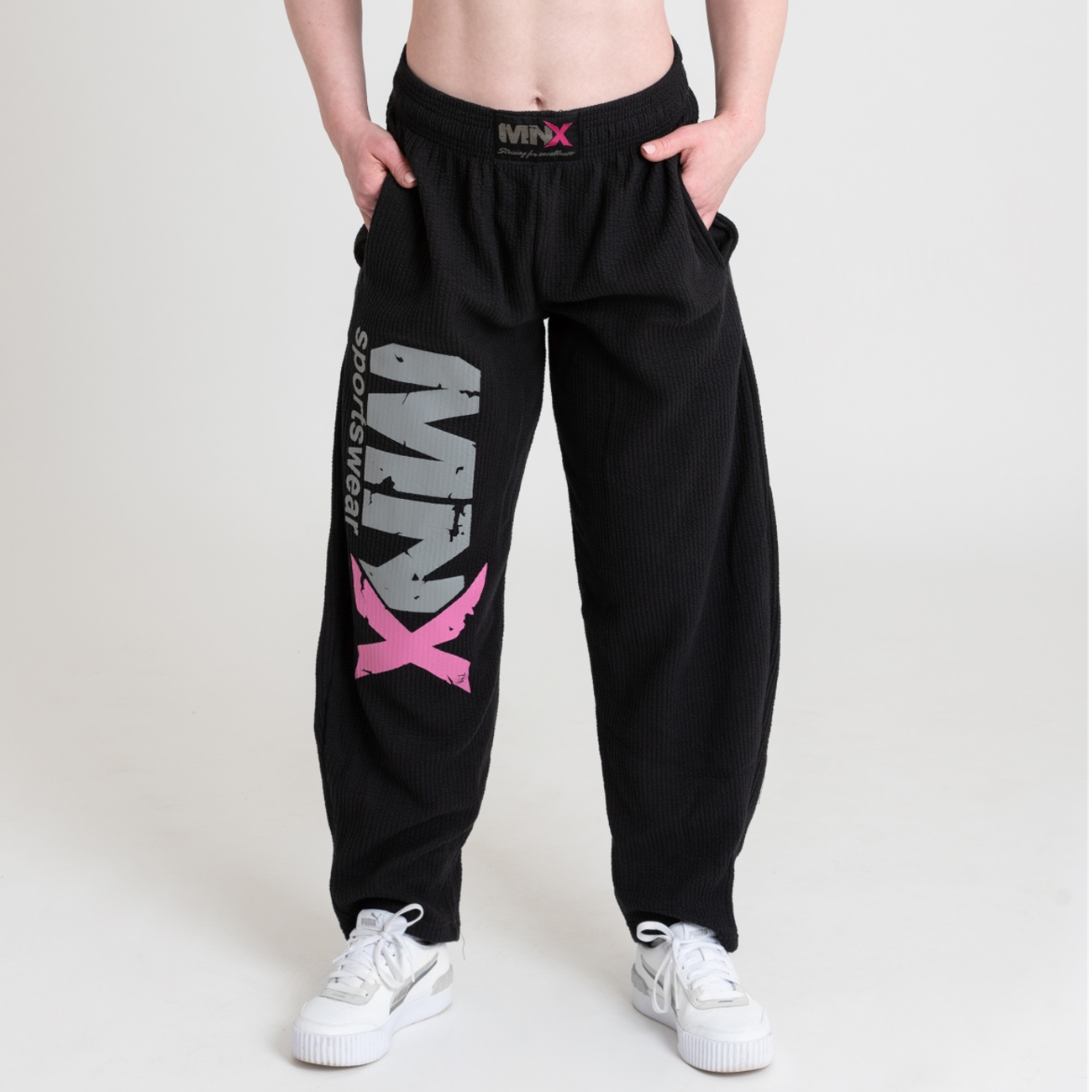 MNX-WOMENS-HAMMER-PANTS-BLACK-1
