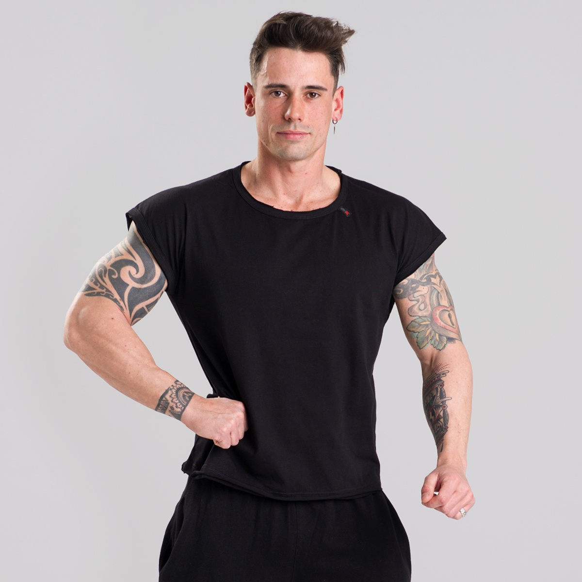 MNX-ATHLETIC-TSHIRT-BLACK-1