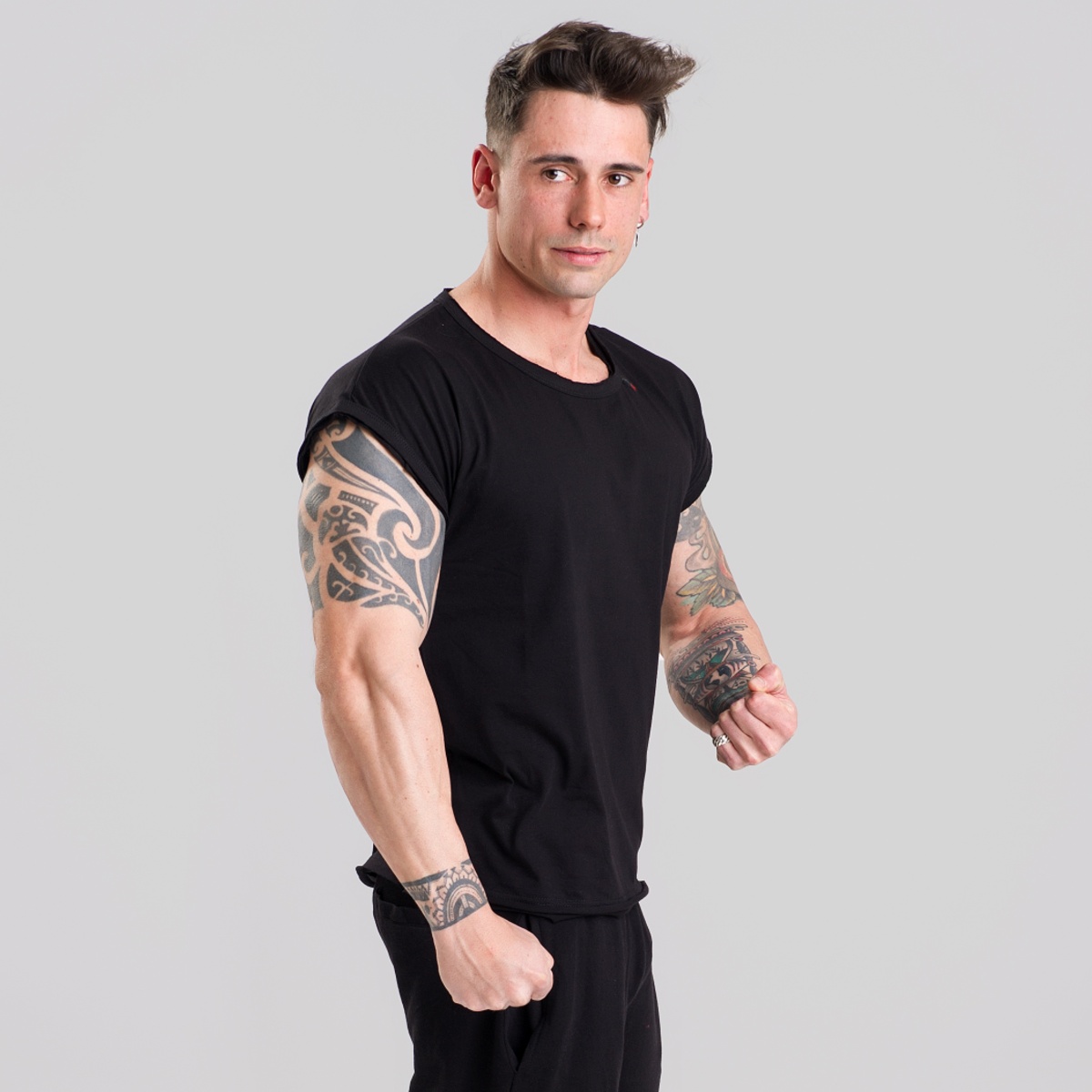 MNX-ATHLETIC-TSHIRT-BLACK-2