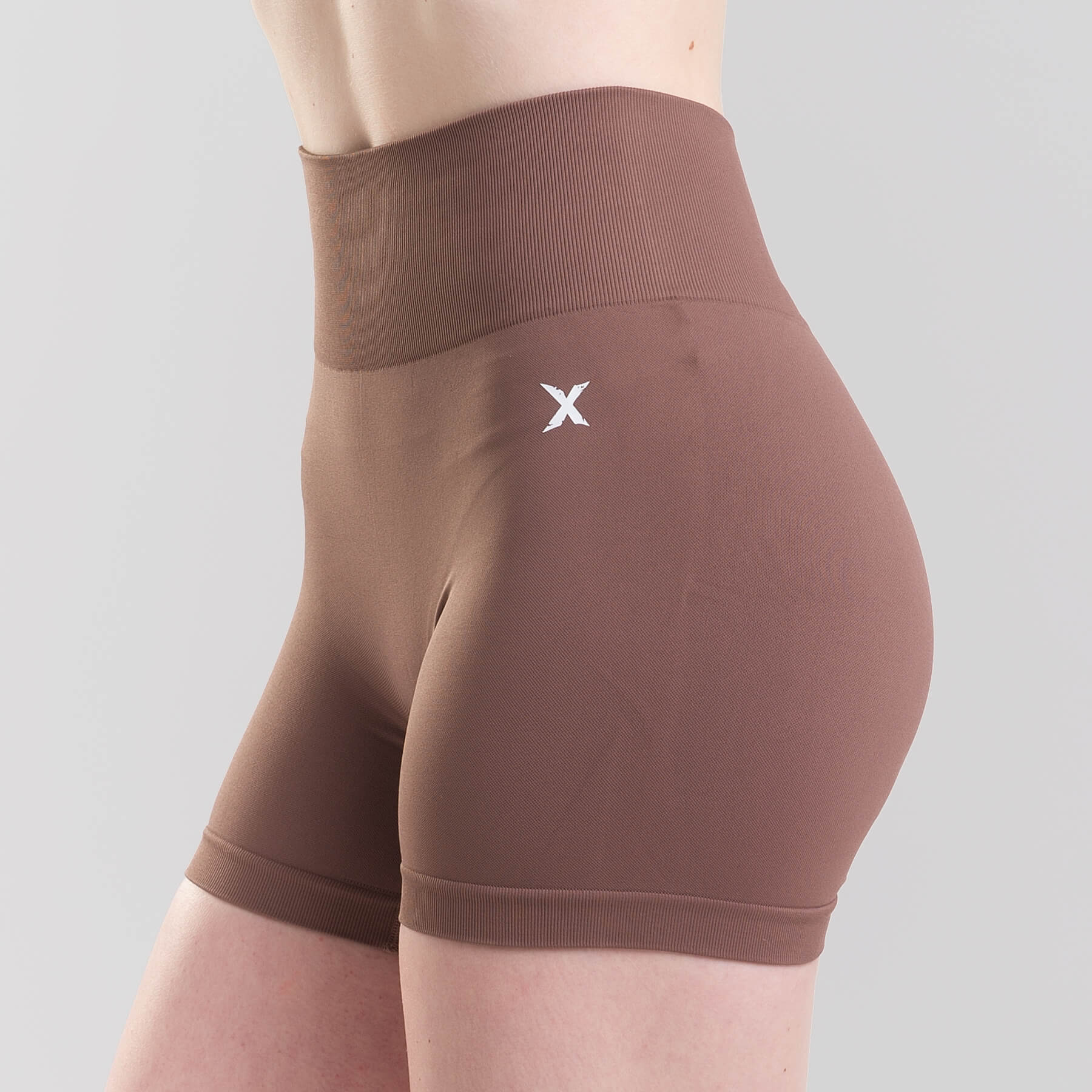 MNX-SHORTS-SOPHY-BROWN-1