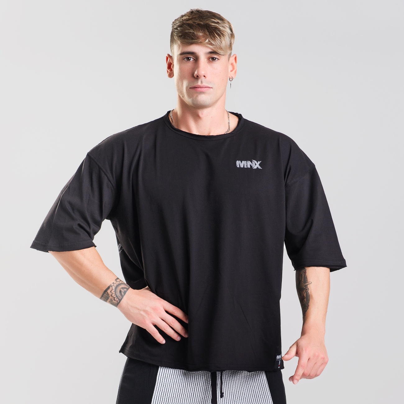 MNX-EXTRA-HC-T-SHIRT-BLACK-02