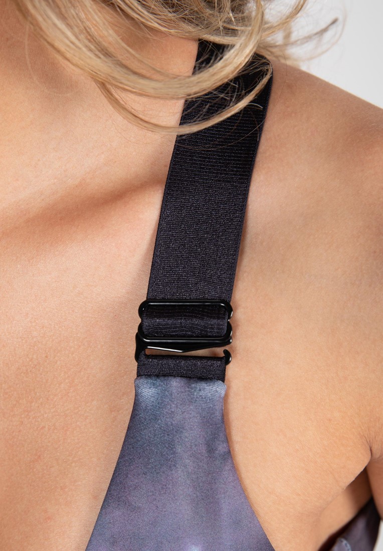 colby-sports-bra-gray-pink (3)