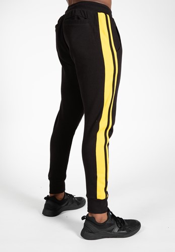banks-pants-black-achterkant