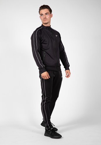 wenden-pants-black-white-full-body