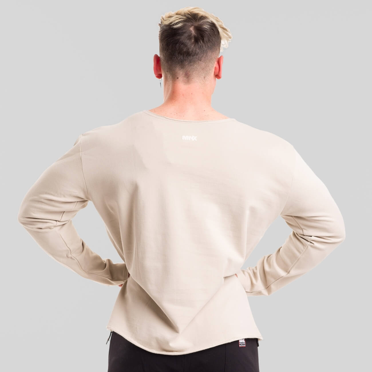 AESTHETIC-SWEATSHIRT-BEIGE-2