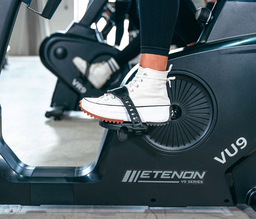 VU9 - Etenon Bicicleta vertical accion 1