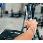 VU9 - Etenon Bicicleta vertical accion 4