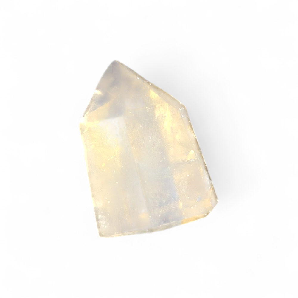 Pointe citrine naturelle détourée sur fond blanc, petit cristal poli aux reflets dorés, idéale en décoration spirituelle, confiance en soi et rayonnement.