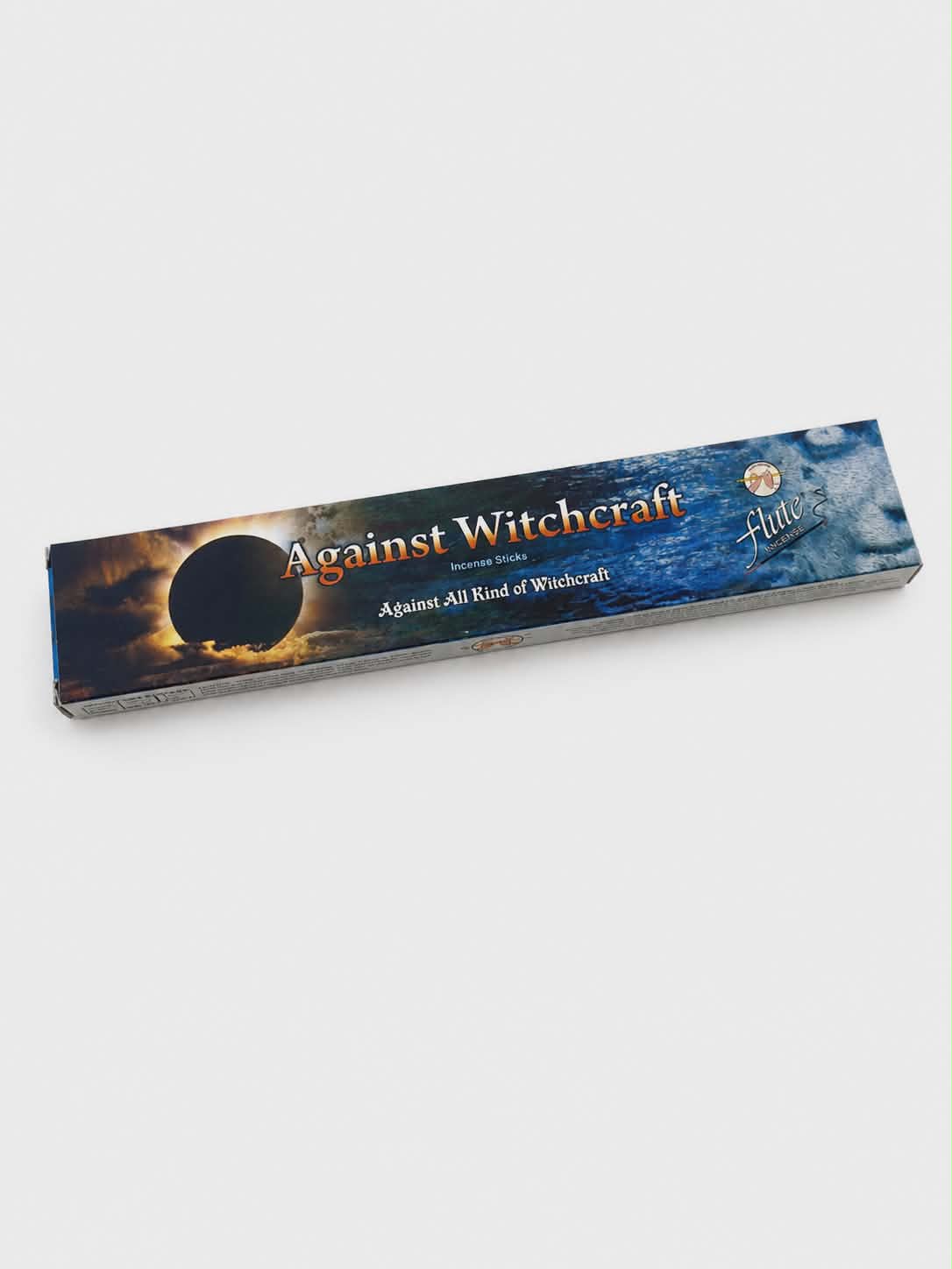Encens Flute Against Witchcraft détouré sur fond blanc, boîte 15 g pour rituel de protection et purification.