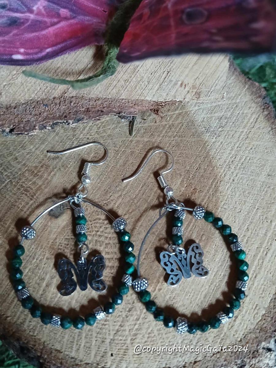 Boucles-d-oreilles-papillon-malachite-Magic-Gaia-zoom