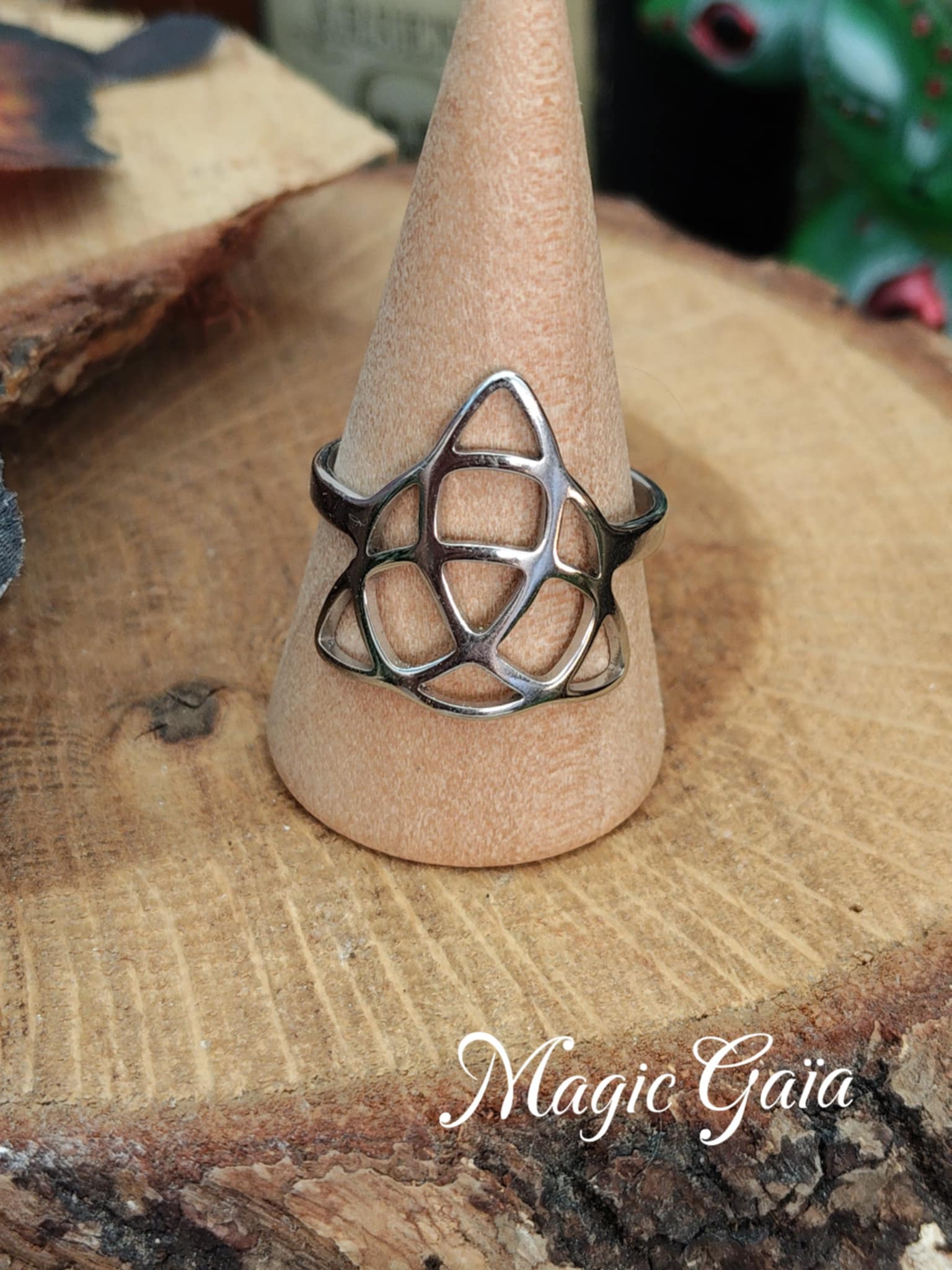 bague triquetra acier inoxydable celtics connexion spirituelle bijou ésotérique harmonie protection symbole ancien ésotérisme magic gaia