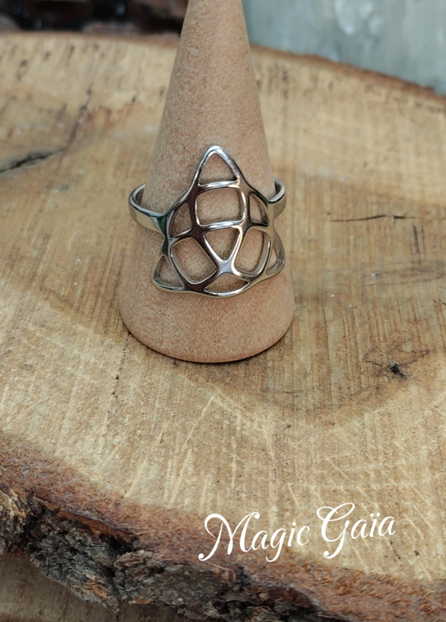 bague triquetra acier inoxydable celtics connexion spirituelle bijou ésotérique harmonie protection symbole ancien ésotérisme magic gaia