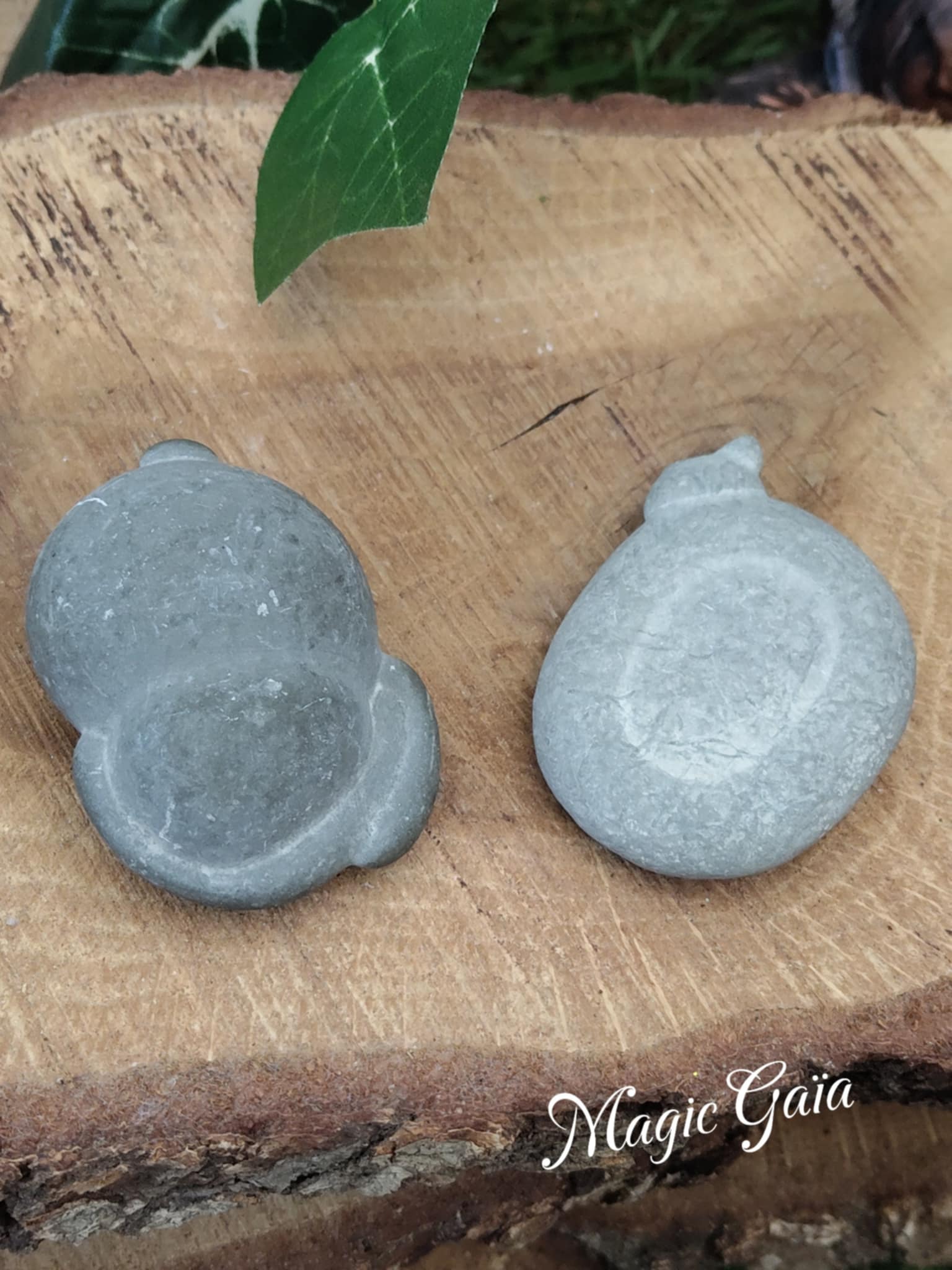 pierre des fées couleur gris enfant intérieur instant présent grossesse ménopause apaisante hormonal canada calcite positiver  bienfait lithothérapie vertus  magic gaia