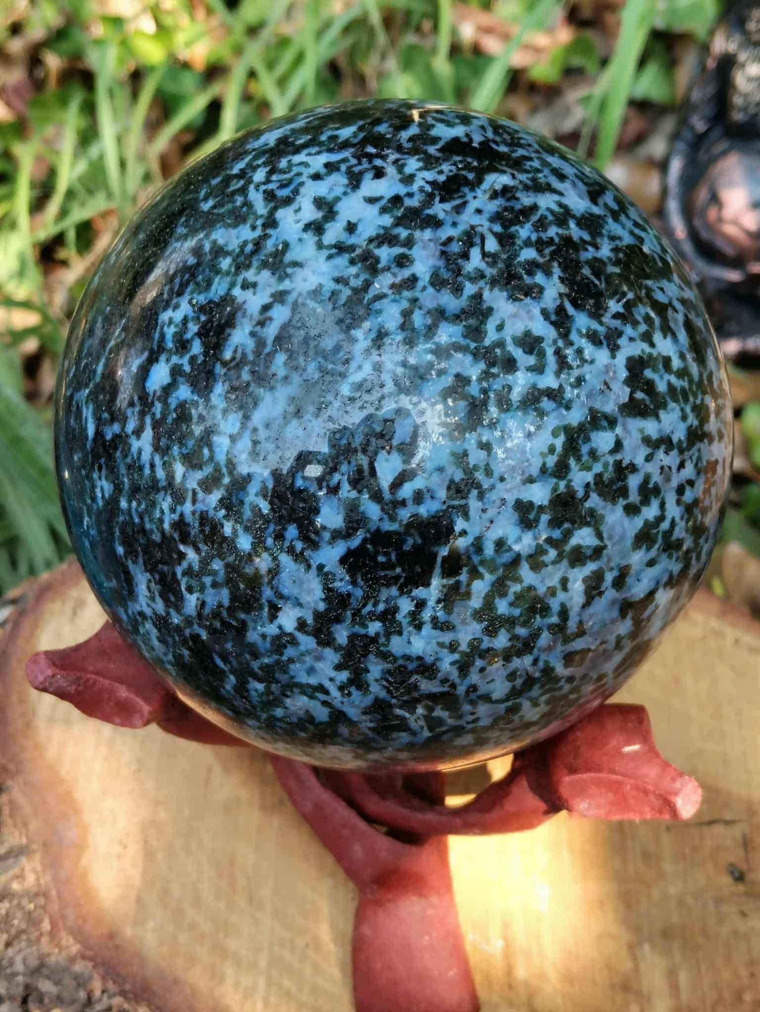 Sphère Gabbro énergie négative ancrage acidité gastrique ancrage renouveau stress fatigue magic gaia